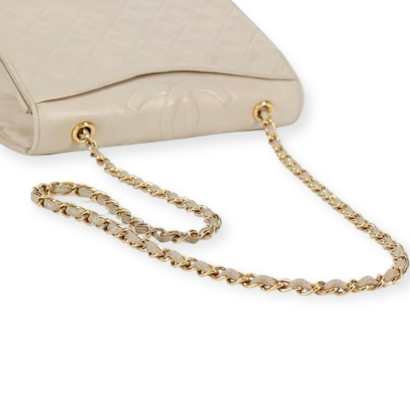 CHANEL Bag Matelasse Shoulder Chain Beige Lambskin Gold Chain Quilted CC Bag GUC - Picture 4 of 16